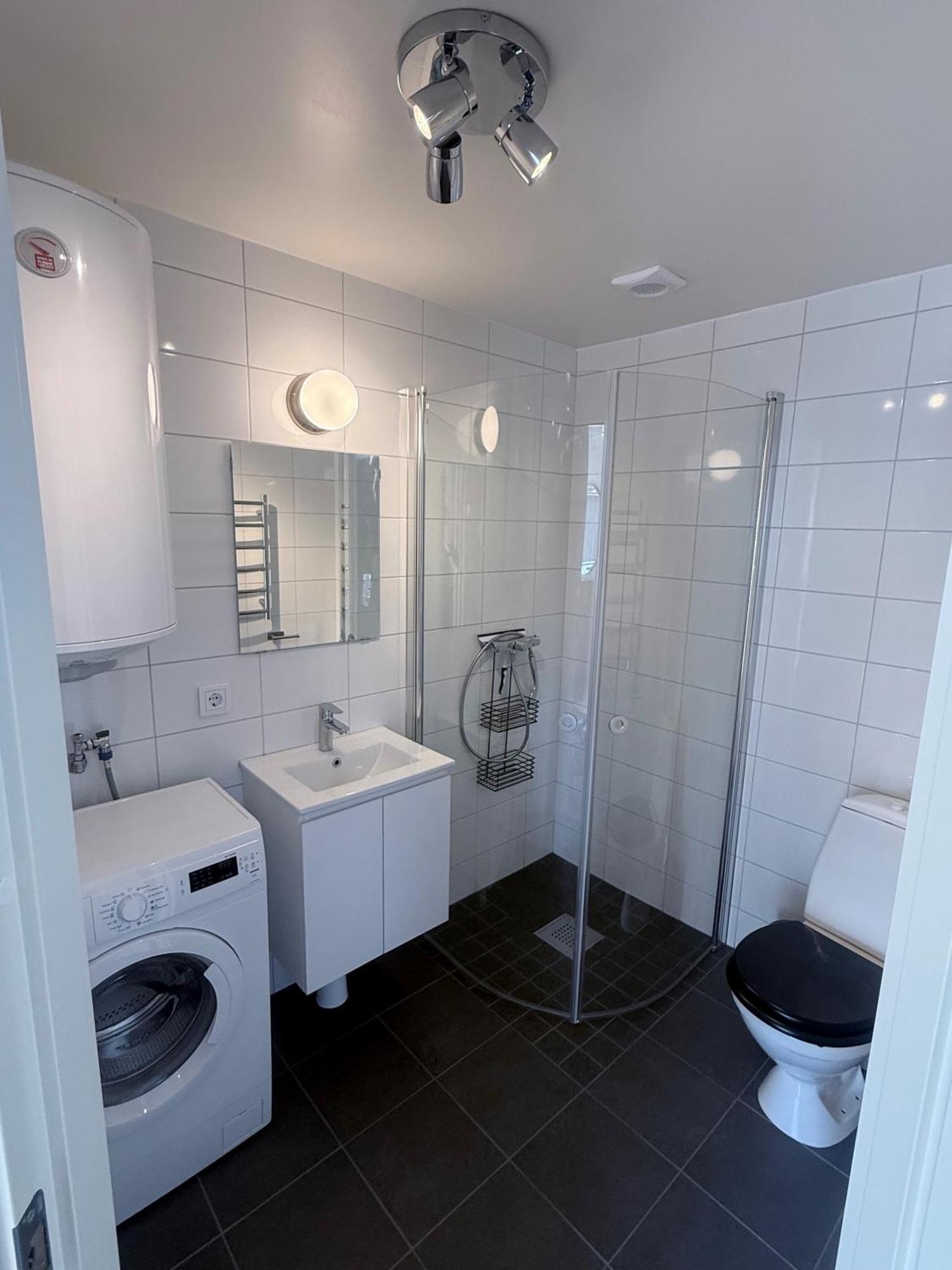 Small House Уппсала Экстерьер фото